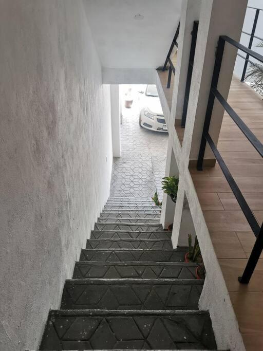 Maar Estudios 6, A 2 Cuadras Del Malecon De * La Paz